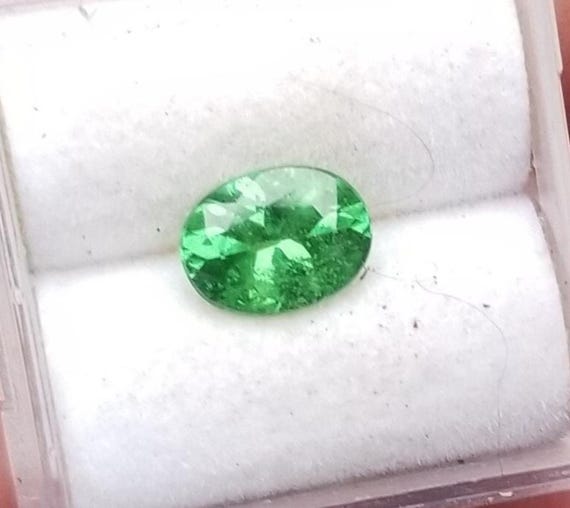 Green Garnet January Birthstone for Anniversary, Oval Tsavorite Green Garnet