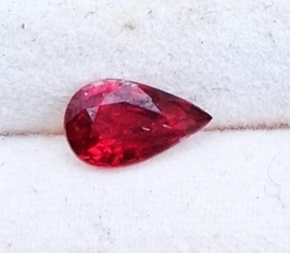 Natural Ruby Pear Shape July Gemstone for Jewelry
