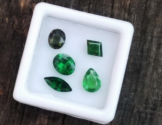 Tsavorite Collection 3.13 cts January Birthstone