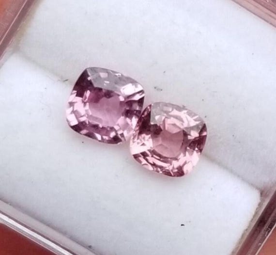 Ceylon Purple Pink Sapphire Pair 5.1mm for Earrings
