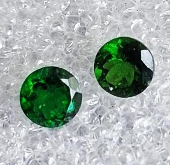 Green Garnet 5.5mm Round Pair  for Earrings, January Birthstone for  Jewelry