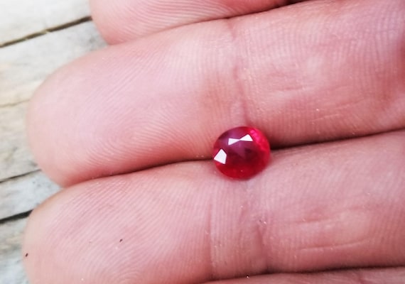 Ethical Ceylon Natural Deep Ruby Oval Shape for Anniversary jewelry, July Birthstone for Her Birthday, Free Shipping