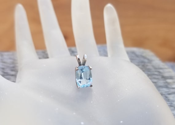 Sky Blue Aquamarine 14k White Gold Pendant, March Birthstone for Anniversary Wedding, Free Shipping to North America