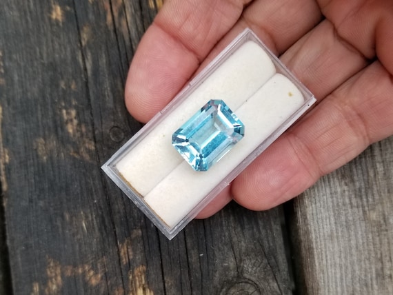 Loose Blue Topaz Briolette for Pendant November Birthstone Over 14 Carats