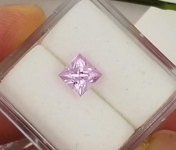 Princess Cut Natural Pink Sapphire 0.87cts
