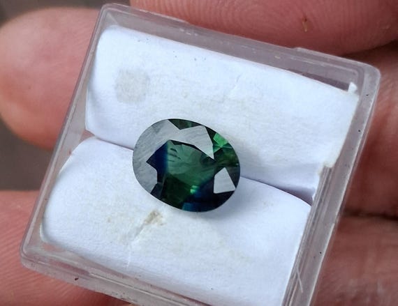 Natural Dark Green Sapphire 9.1x7.1 MM Oval September Birthstone for Jewelry