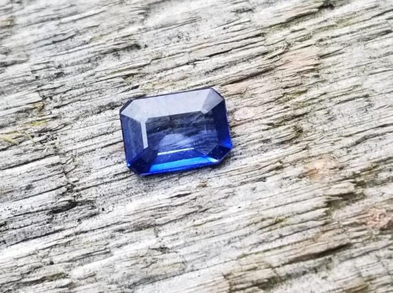 Blue Sapphire Calibrated Gemstone for Jewelry Gift for Her, 7X5 MM Blue Sapphire Emerald Cut Shape for Engagement Ring, Free Shipping