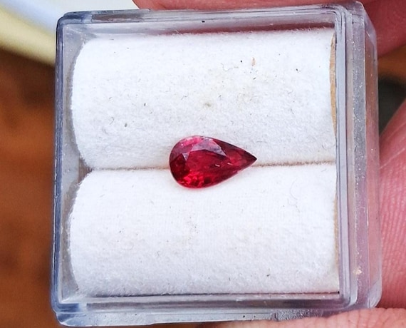 Natural Ruby Pear Shape July Gemstone for Jewelry