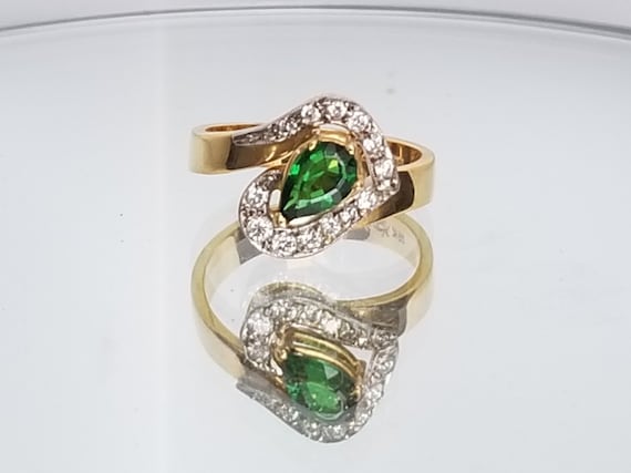 Vintage Style Tsavorite Garnet 18K Yellow Gold Ring