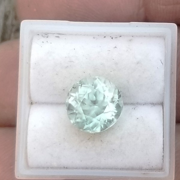 Large Size Round Mint Green Sapphire 3.90 Carats