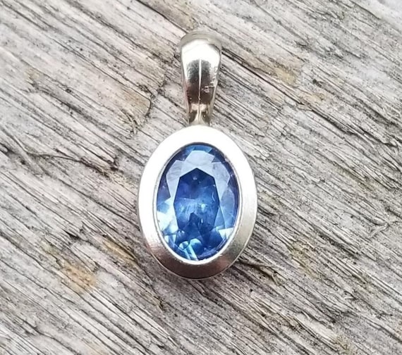 Ceylon Blue Lavender Sapphire Gold Pendant, September Birthstone Jewelry