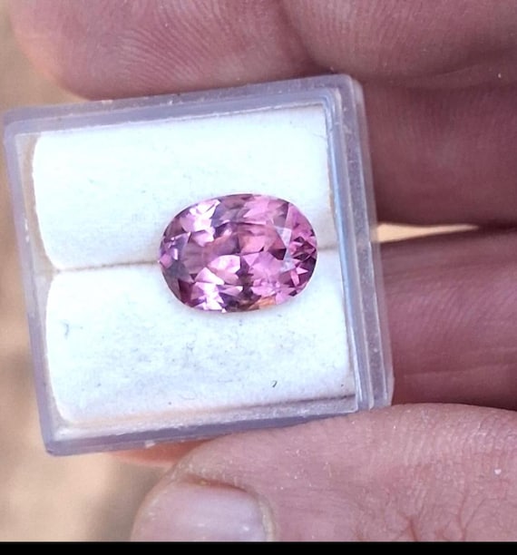 Natural Ceylon Purple Spinel 3.28 Carats Oval Shape