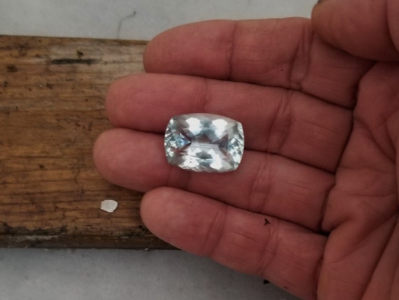 Large Aquamarine 21.94 Carats March Birthstone for Pendant or Cemstone Collectors