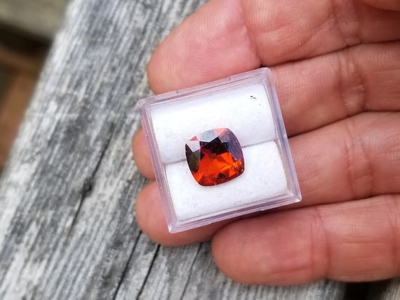 Unique Spessartite Garnet January Birthstone for Jewellery, One of a Kind Gemstone for Jewelery Gift