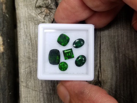 Diopside Dark Green Collector Gemstones for Jewellery Design