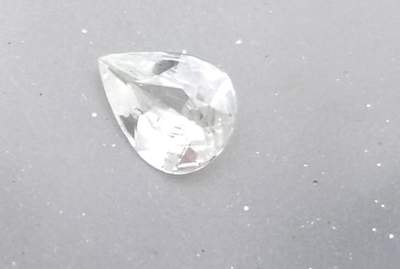 Ceylon White Sapphire Pear Shape for Pendant Gold Jewelry Gift for Her Anniversary