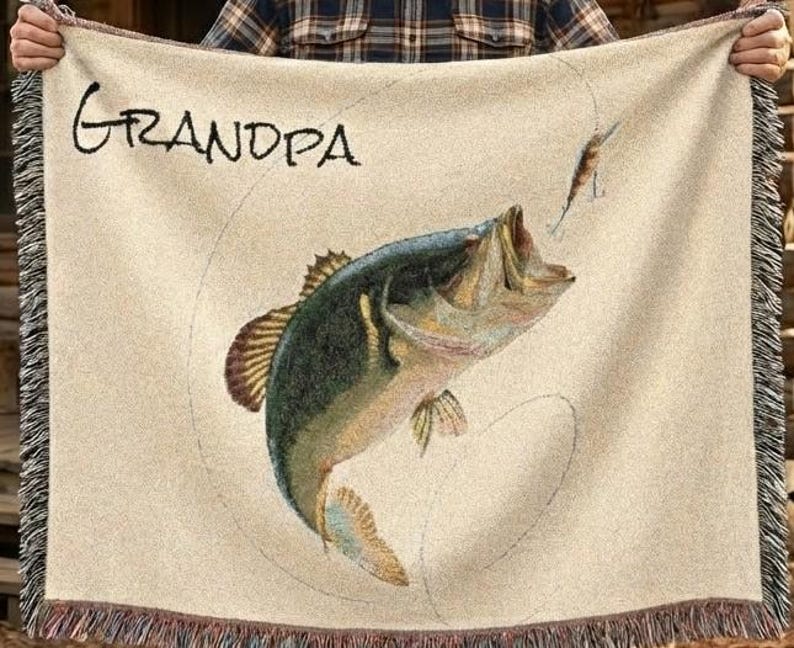 Manta para pesca con mosca / Regalo personalizado para pescadores de lubina, regalo de decoración para pescadores, regalo de jubilación, regalo personalizado para abuelo, esposo, padre. imagen 4