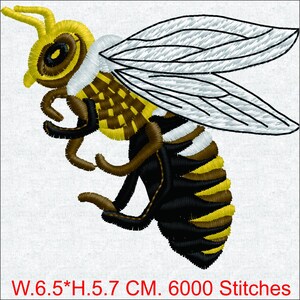 May include: Embroidered bee design in yellow, brown, black, and white. The bee has detailed wings and body segments. The text at the bottom reads: W.6.5*H.5.7 CM. 6000 Stitches.