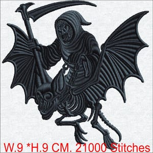 Magere Hein rijden skelet vleermuis borduurwerk ontwerpen - Gothic Death Scythe Machine borduurpatroon