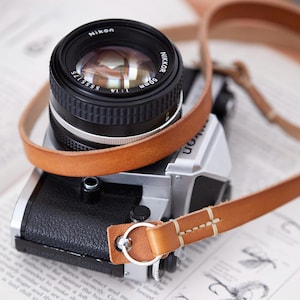 Dusty Slim Leather Camera Strap
