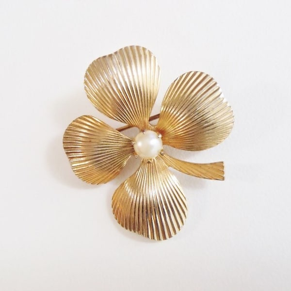 Coro Shamrock Brooch Gold Tone with Faux Pearl Late 1940s Pegasus Coro Mark Elegant Midcentury Costume Jewelry Good Luck Four Leaf Clover