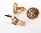 Classic Greek-Inspired Cuff Link Tie Bar Set Robbins Co. Attleboro Head of Athena 10K 12K Gold Filled in Orig. Box 1960s Great Condition