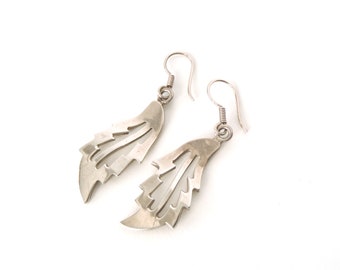 Sterling Silver Taxco Earrings Leaf/Feather w/Cutouts, Handmade Mexican Modernist Design: TA-73 Mexico 1980s .925 Wrapped Fishhook Dangles