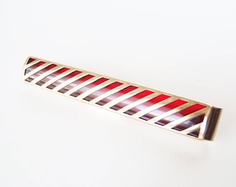 Swank Tie Bar Stripes Necktie Clip 1950s Large Convex Goldtone Bar w/ Cutout Diagonal Grill & Red Jelly Lucite Insert + Unusual Clip Design