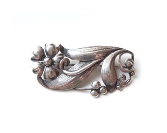 1940s Bauring Sterling Brooch Stylized Flower Leaves & Berries Design with Sweeping Curves Queens - Manhattan New York Mfg. Silver Jewelers