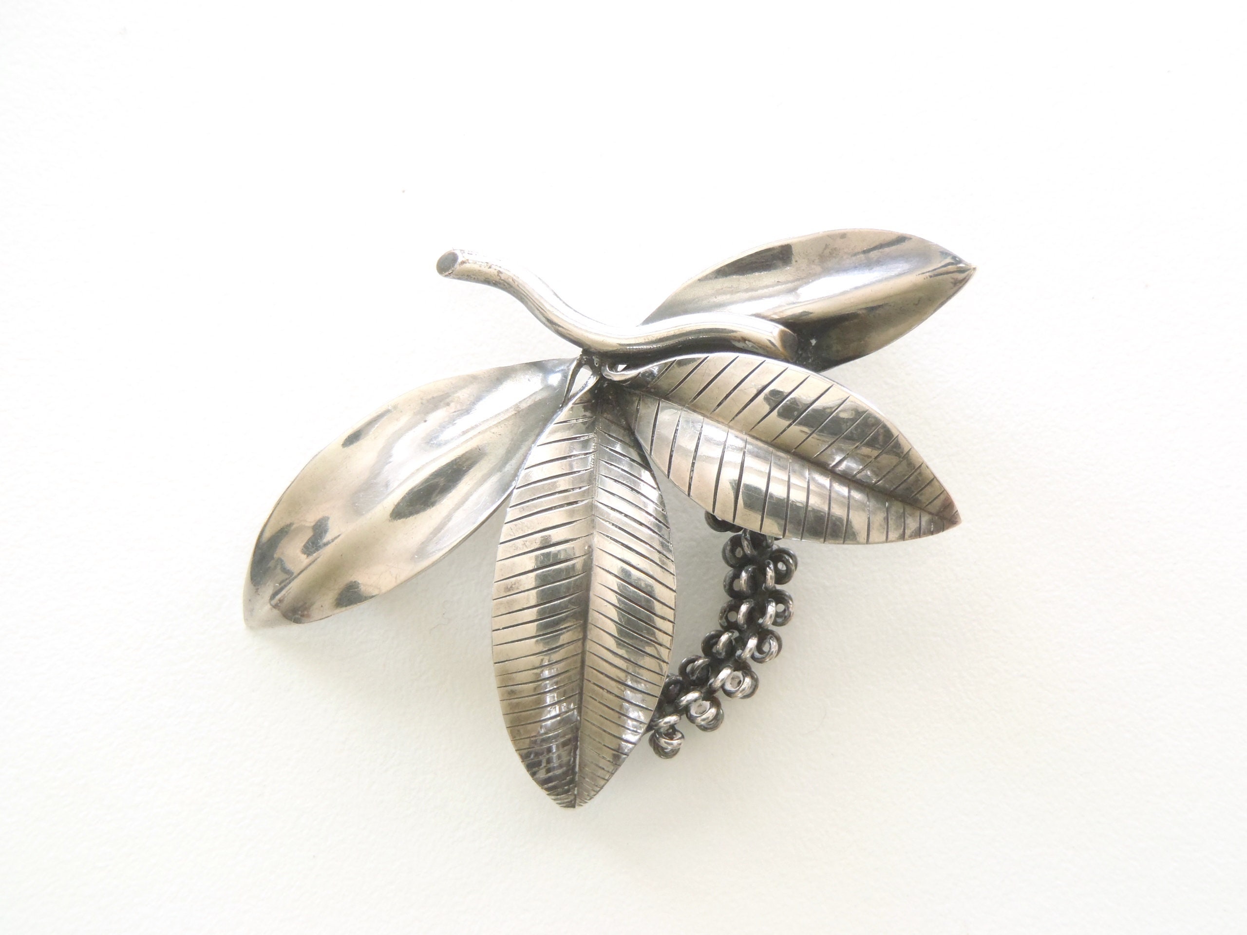 デンマーク Gertrude Engel ガートルード エンゲル 睡蓮のブローチ デンマーク Gertrude Engel ガートルード エンゲル 睡蓮の