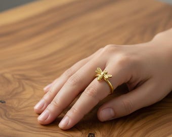Gold Dragonfly Ring, Adjustable Insect Ring, Nature Inspired Gold Ring, Minimal Dragonfly Jewelry, Boho Gold Ring, Gift for Her