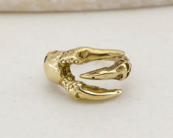 Anillo de garra de latón, anillo gótico con diseño de colmillo, anillo abierto ajustable, joyería punk hecha a mano, anillo unisex dorado.