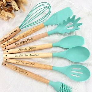 Personalized Silicone Cooking Utensils with Wooden Handle, Custom Engraved Kitchen Set, Housewarming Gift, New Home Gift, Mother's Day Gift GREEN