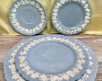 Set 4 Wedgwood Barlaston of Etruria Queen’s Ware Grapevine Plates Blue 1953