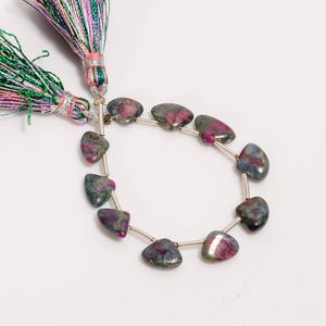 Rubin Zoisit Herz Perlen: 4 '' Strang, 6X9 7 x 10 mm Edelstein Brioletten