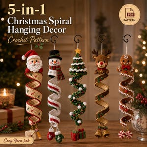 Peut inclure: Un modèle de crochet pour 5 décorations de Noël en spirale à suspendre, incluant un père Noël, un bonhomme de neige, un sapin, un renne et un bonhomme en pain d'épices. Chaque ornement possède une longue queue en spirale avec des détails.