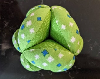 Educational Montessori Baby Clutch Ball - FREE SHIPPING