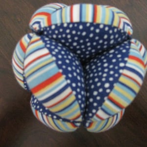 Educational Montessori Baby Clutch Ball - FREE SHIPPING