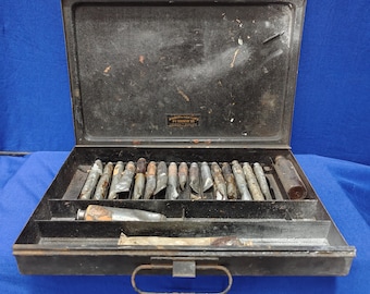 Vintage Winsor & Newton Paint Box, Painting Studio Collectible