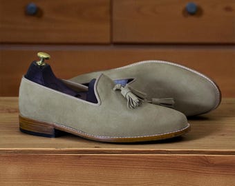 Ręcznie robione buty męskie | Beżowe zamszowe mokasyny z frędzlami | Wsuwane buty codzienne | Eleganckie buty | Mokasyny na imprezę | Prezent dla niego