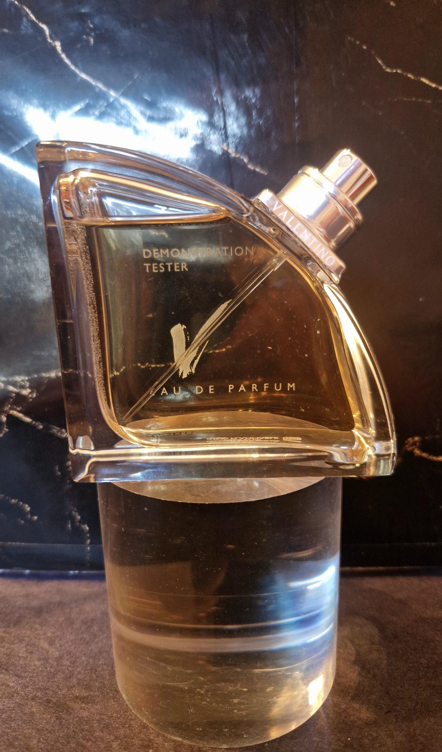 Vintage Women's Perfumes 90s - Etsy - Page 6
