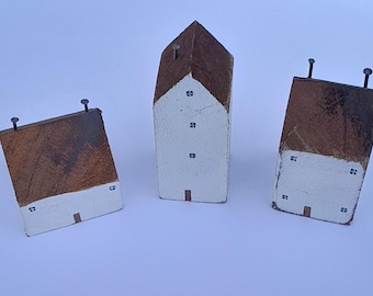 Scène de village miniature en bois faite main : lot de 3 cottages