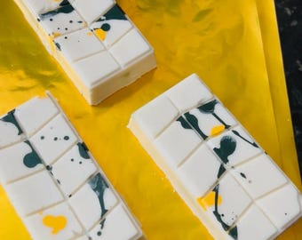 Vegan Dubai Chocolate Bar –  White Chocolate with Pistachio Filling | Small or Large Size | Dairy-Free