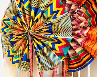 Solid Color Handfächer, Afrika-Fächer, Ankara-Druck, afrikanischer Druckfächer mit Ledergriffen, Ghana Kente-Fächer, handgefertigter Fächer, SCHNELLER VERSAND