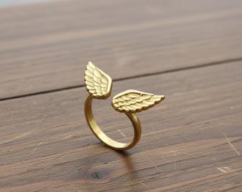 Gold Angel Wings Adjustable Ring, Dainty Wing Ring for Women, Guardian Angel Jewelry, Spiritual Gift, Minimalist Gold Ring