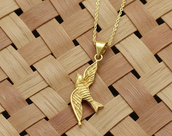 Gold Swallow Bird Pendant Necklace, Flying Bird Charm, Nature Inspired Jewelry, Minimalist Gold Necklace, Gift for Her