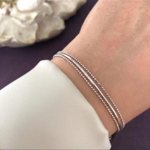 Mehrlagiges Armband aus 925er Sterlingsilber für Damen, zierliche Silberkette, minimalistisches Perlenarmband