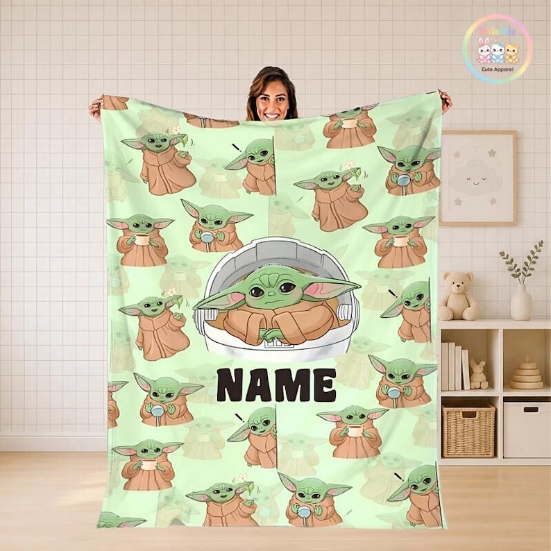 Personalisierte Grogu Baby Yoda Fleece Decke, Starwars Plüsch Fleece Decke, gemütliches individuelles Geschenk-Dekor, Starwars Film Decke, Geschenk für Sohn Bild 1