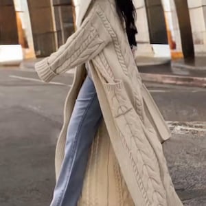 Women&#39;s Long Chunky Cable Cardigan | Stylish Knitted Sweater Coat | Spring Autumn Oversized Vest | Chic Commuter Style