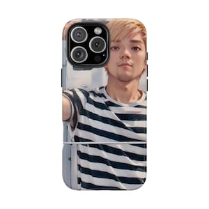 Blonde Kpop Idol Phone Case: Impact-Resistant, Glossy Finish